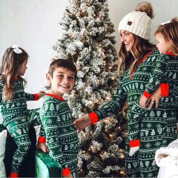 Green Winter Christmas Pajamas - Picture 2 of 4